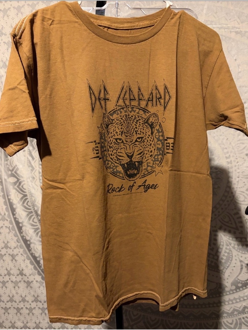 Def Leppard 'Rock of Ages' Short Sleeve Tee | XL | NWOT